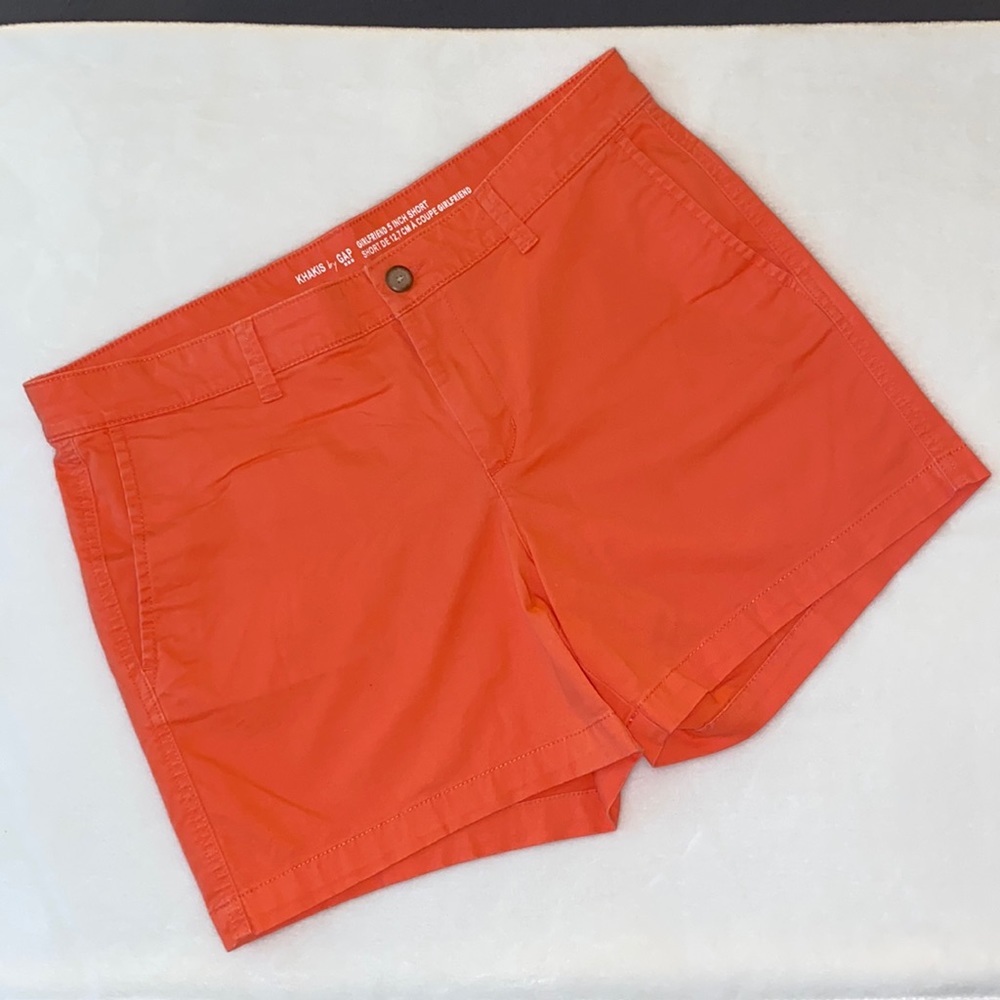 Gap girlfriend 5 inch shorts